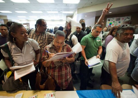 Disminuyen solicitudes por desempleo