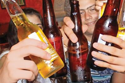 6 de 10 consumen bebidas alcohólicas