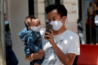 Querétaro vuelve al semáforo naranja; mantiene actividades no esenciales 