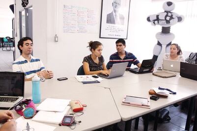 Incuban proyectos para crear  empresas  