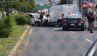 Persecución en Corregidora termina con seis detenidos, un vehículo recuperado y tres personas lesionadas