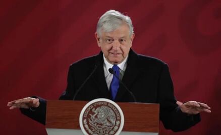 Ex director del Infonavit ganaba $700 mil al mes: AMLO