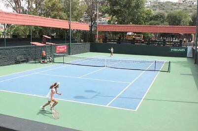 Cony Mejía triunfa en Raqueta Britania ‘13