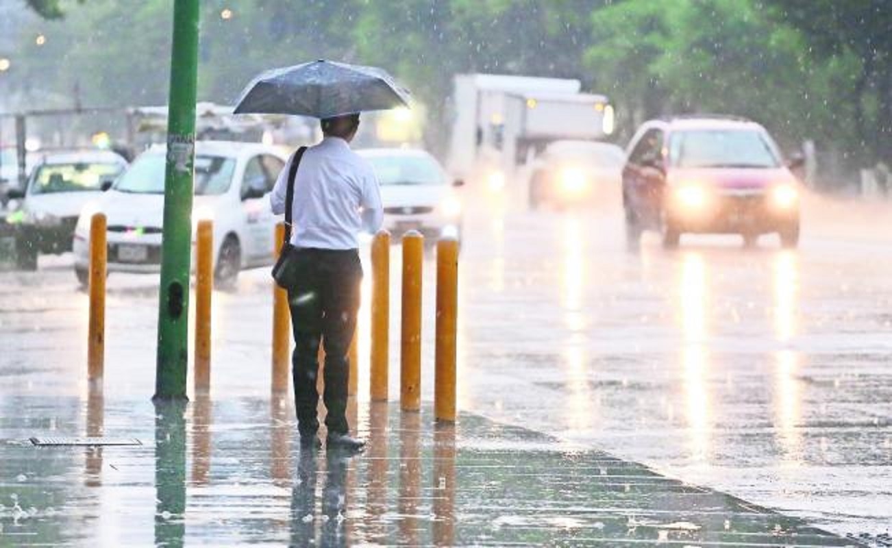 Pronostican lluvia y granizo en 23 estados; algunos tendrán hasta 45 grados