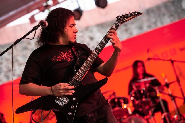 Mikistli, náhuatl a ritmo de metal