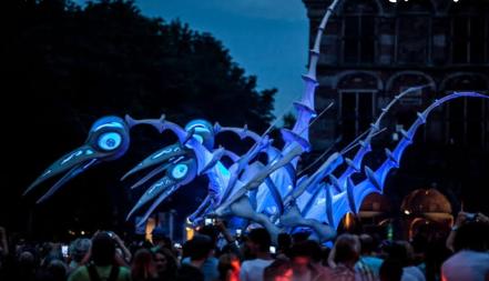 ¡Por fin! Llega a las calles de Querétaro el Saurus de Close Act 