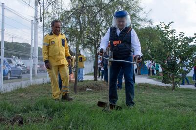 Crean galería de arte en Día del Voluntariado 