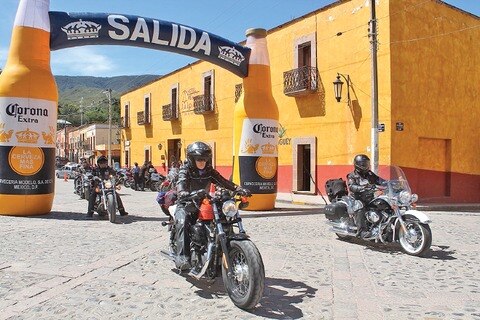 Motociclistas invaden la Sierra Gorda