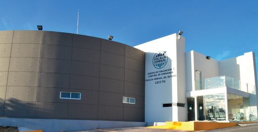 Vinculan a proceso a una mujer por el delito de peculado