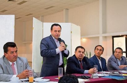 Analizan ratificar a magistrado de TCA