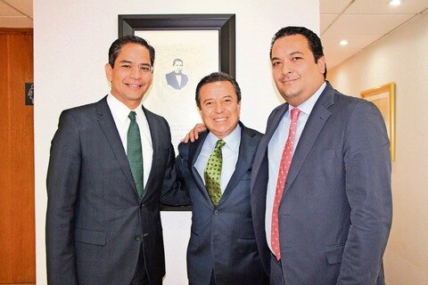 Tonatiuh tiende lazos con líderes