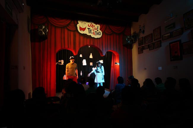 La obra muestra el comportamiento de las mujeres en medio de una relación y cómo su deseo por estar con alguien puede convertirse en una obsesión por no estar sola. (FOTOS: LUIS SÁNCHEZ. EL UNIVERSAL)