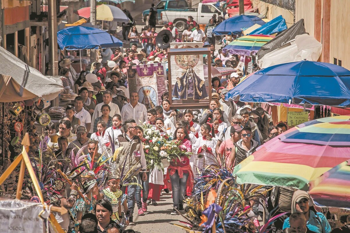 Un millón 600 mil personas visitarán a la Virgen de Soriano en los próximos días