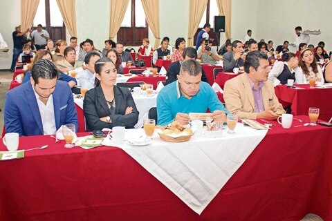 Reúnen firmas en pro de los toros