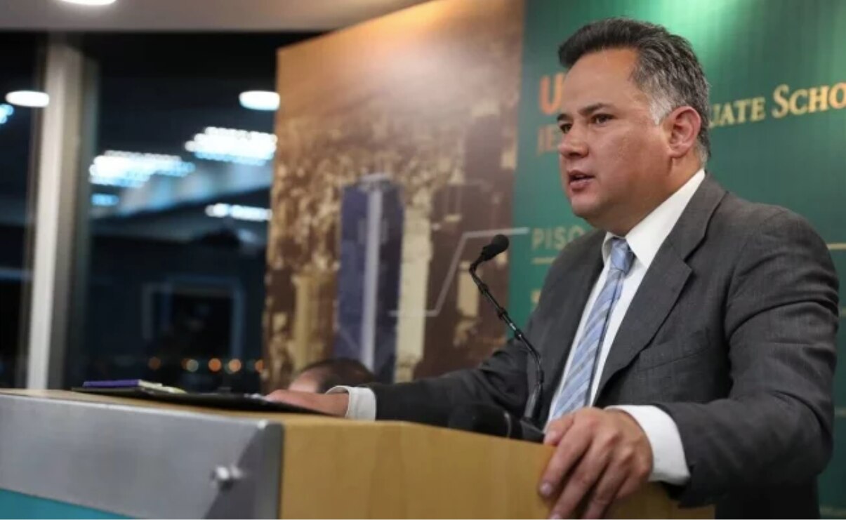 Congelan 11 cuentas ligadas a García Luna, confirma Santiago Nieto