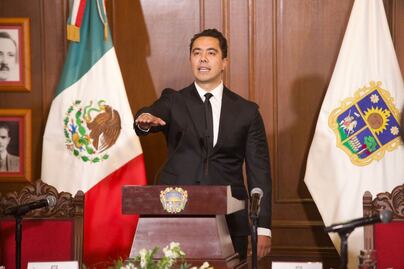 Felifer Macías toma protesta como alcalde del municipio de Querétaro
