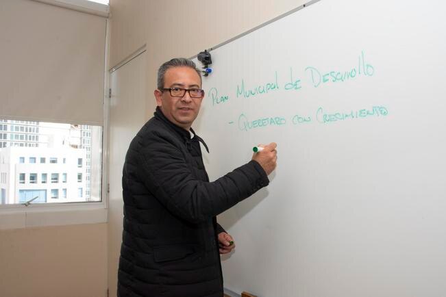 Genaro Montes Díaz: “Crece 7% la apertura de negocios en la capital”