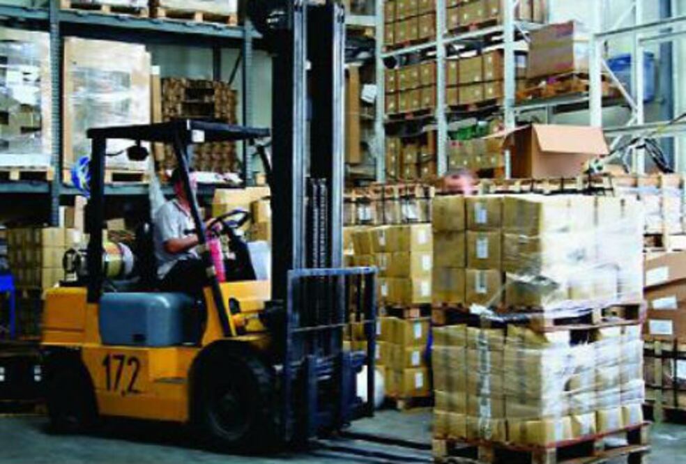 Plataforma logística con 80% de avance