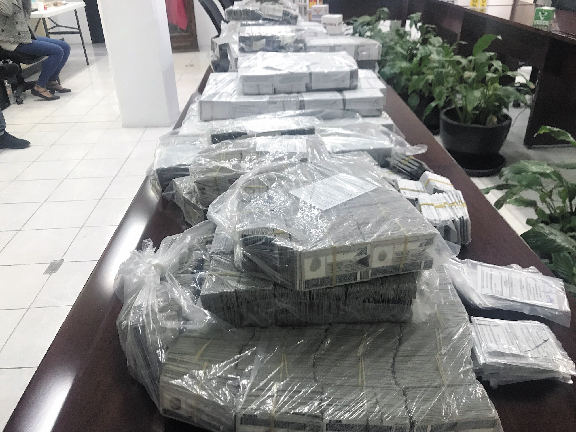 Junta local del INE destruye 33 mil 766 credenciales