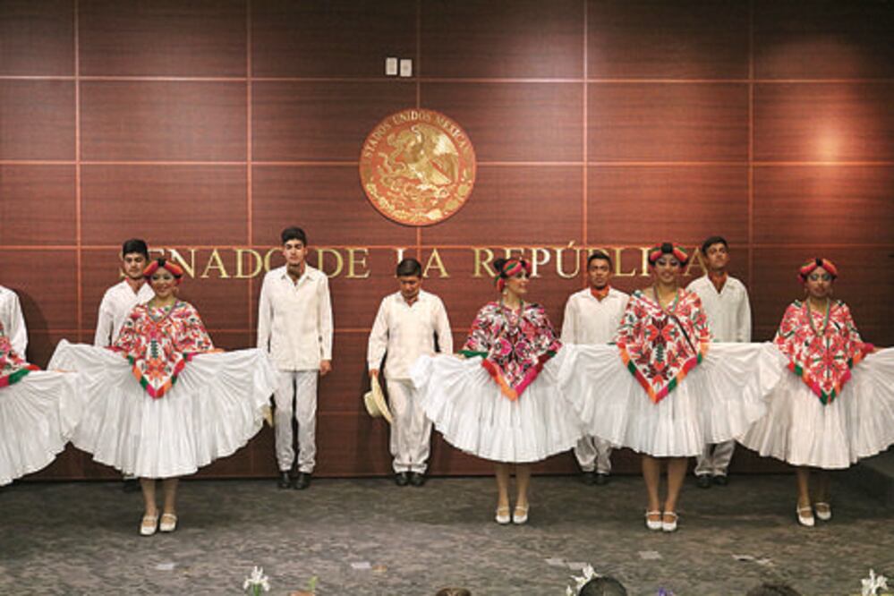 Promueven certamen de Huapango Huasteco en la Ciudad de México