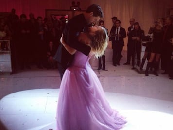 Kaley Cuoco se casa con tenista