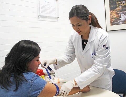 Llega unidad médica de la UAQ a campus de Jalpan y Amealco