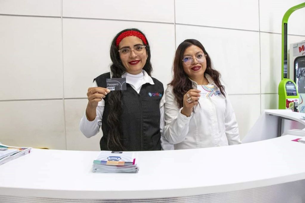 Habilitan módulos Qrobús en terminal de autobuses. Foto: Especial