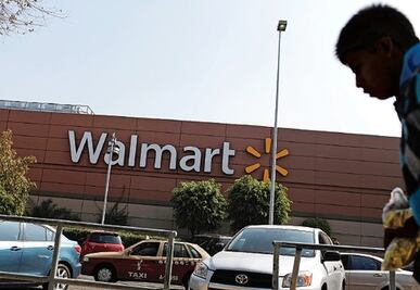Caen acciones de Walmart