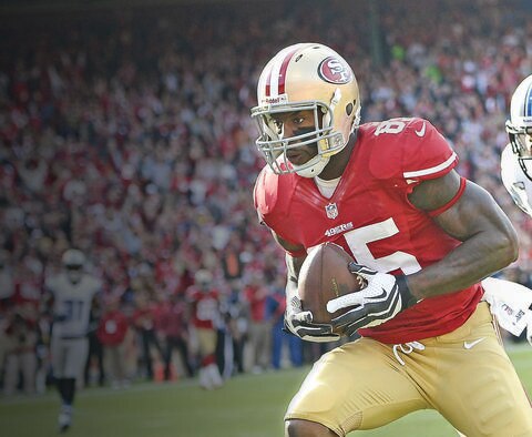 Vernon Davis reforzará a Broncos