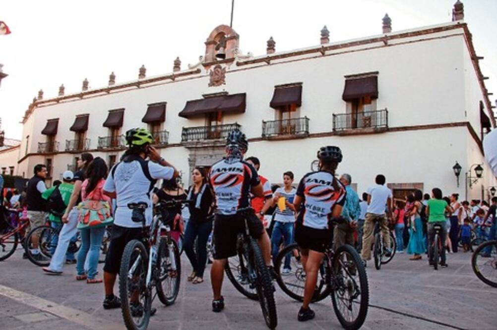 Ciclistas exigen más protección