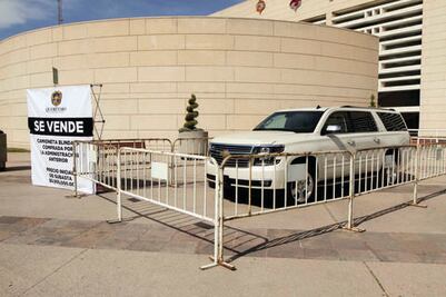 Aún sin comprador, Suburban blindada