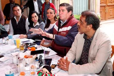 Diputados locales ganan $343 mil al mes: Morena