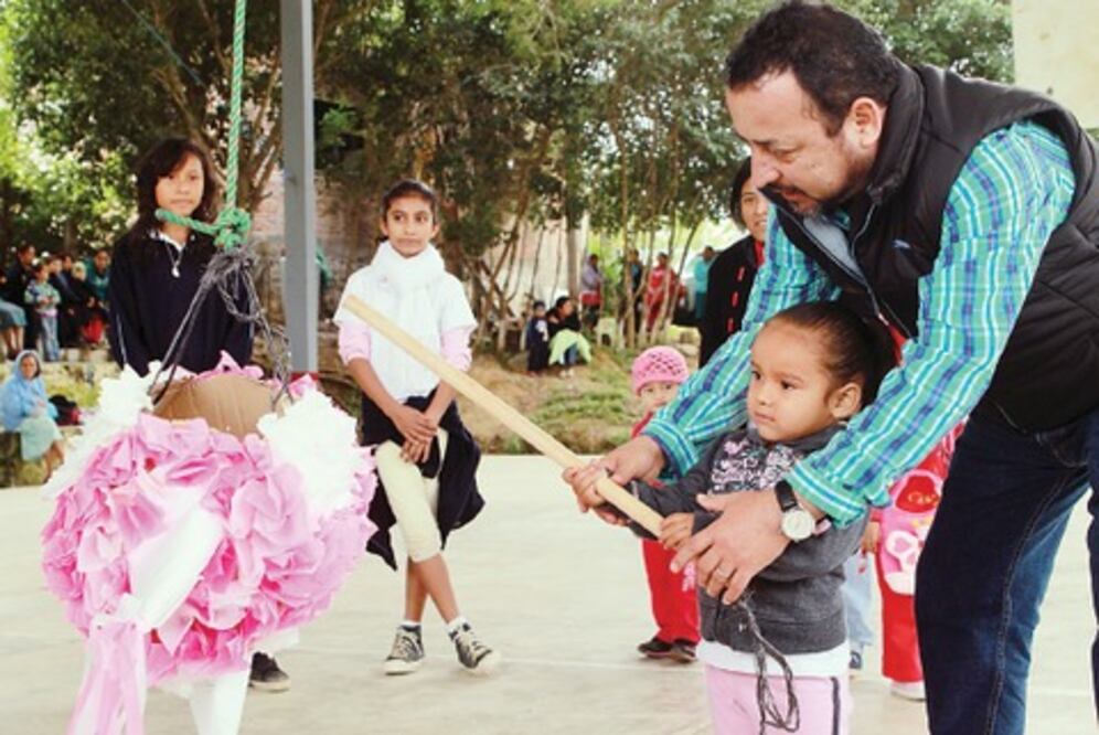 Celebran en Jalpan llegada de navidad