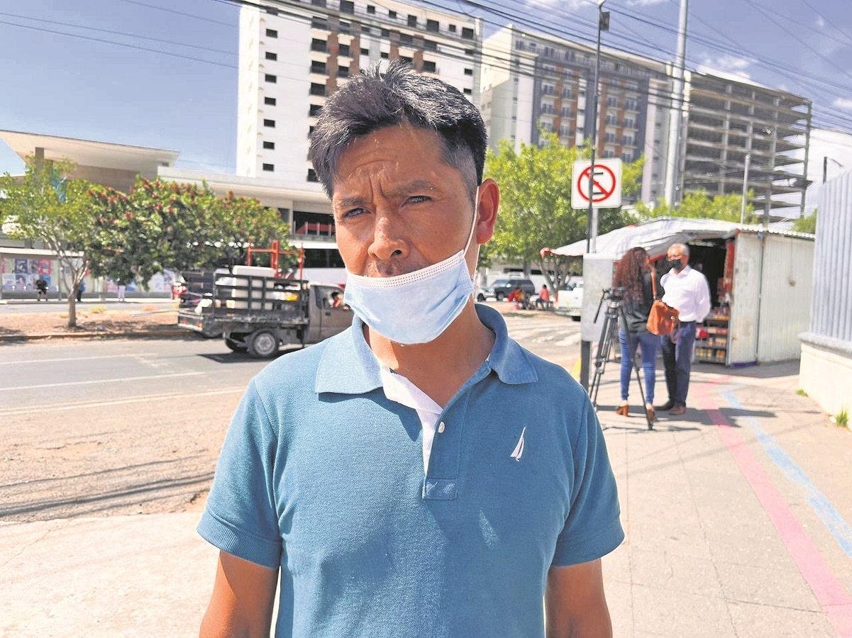 "Hasta la maestra le hacía bullying", denuncia el padre del menor quemado con alcohol en Querétaro