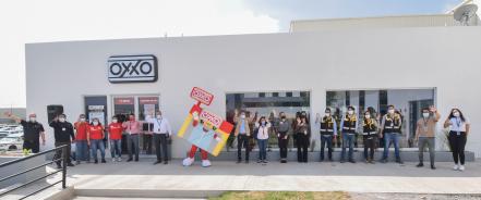 La empresa BRP inaugura sucursal del OXXO dentro de su planta