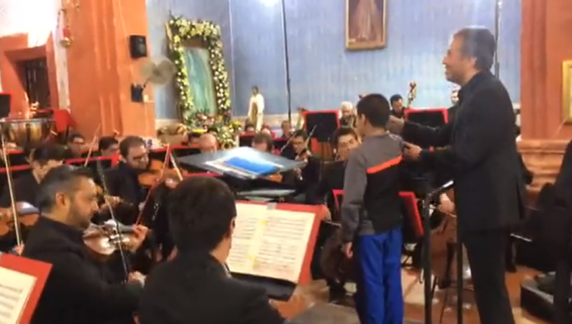 Llevan la música de orquesta a la Sierra Gorda