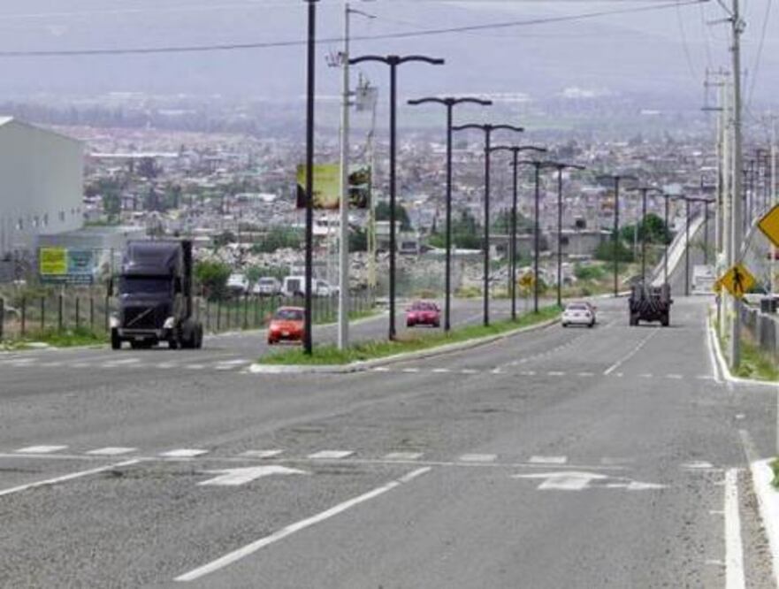 Exigen 6 empresas recursos de alumbrado