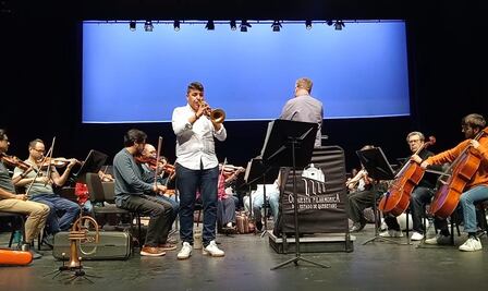 OFEQ comparte el escenario con Fran Rivero