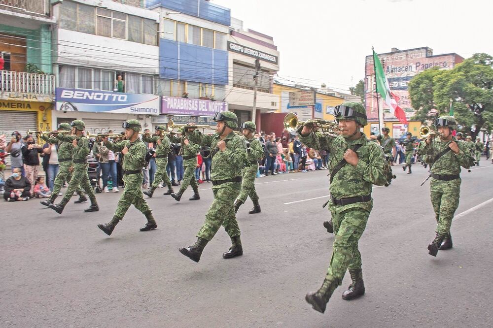 Tras dos años, regresa desfile a Querétaro