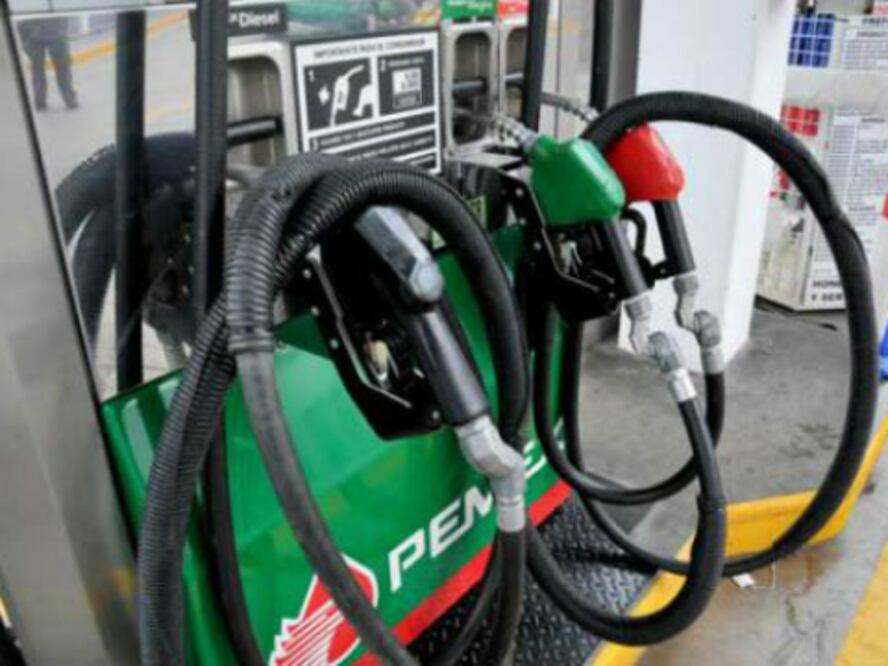 Se manifiestan contra gasolinera