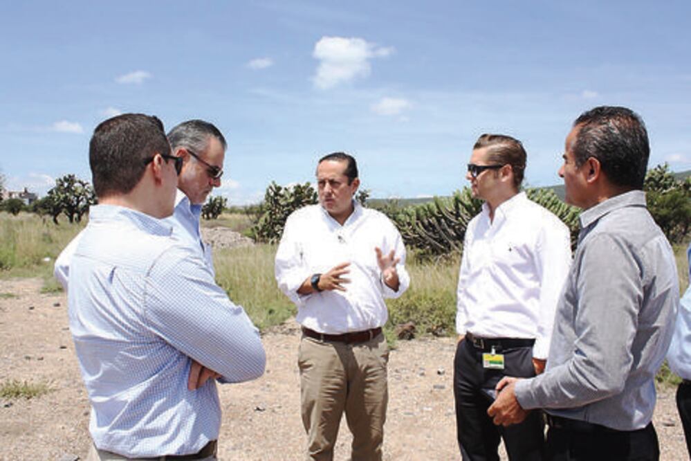 Celebran reunión para afinar detalles de nuevo hospital 