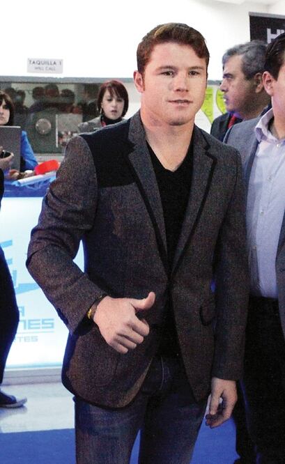 “El Canelo” se engalla y condiciona pelea ante Trout