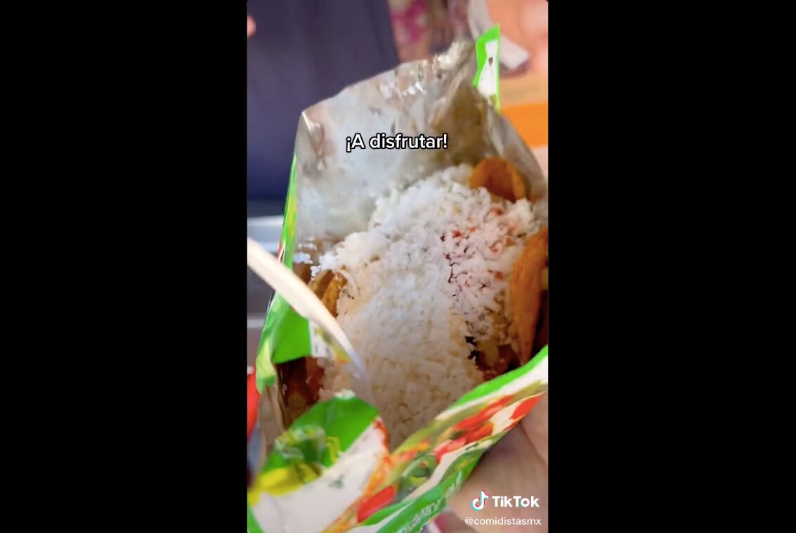 Video. Los tostiesquites, el antojito que conquista a los turistas en Tequisquiapan