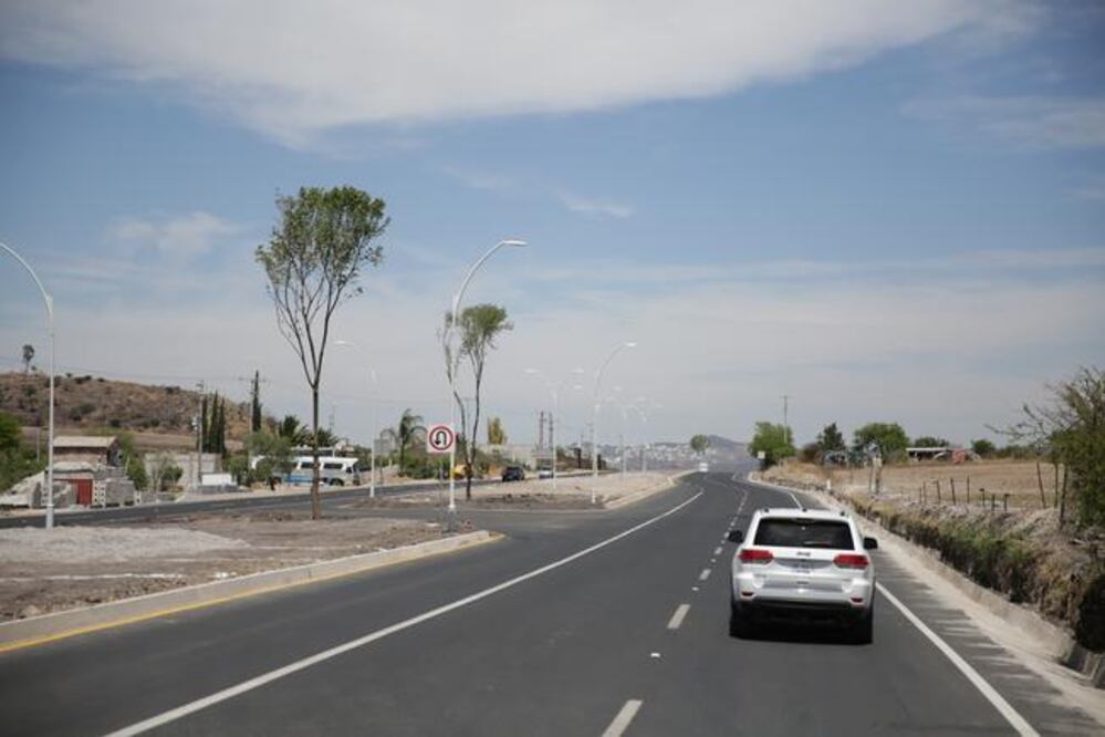 El Boulevard Metropolitano Corregidora-Huimilpan beneficiará a más de 180 mil habitantes y detonará la economía y el turismo de la zona. Foto: ESPECIAL