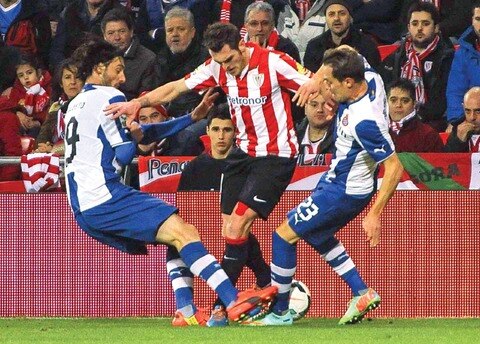 Aguirre doma a los Leones