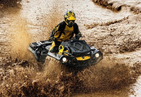 Total diversión en Festival del Lodo