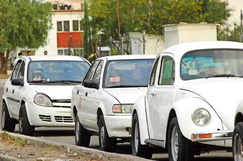 Taxis “piratas” sirven como ambulancias