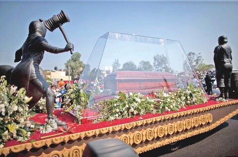 La Ch que recorre Periférico y se corona en el Azteca