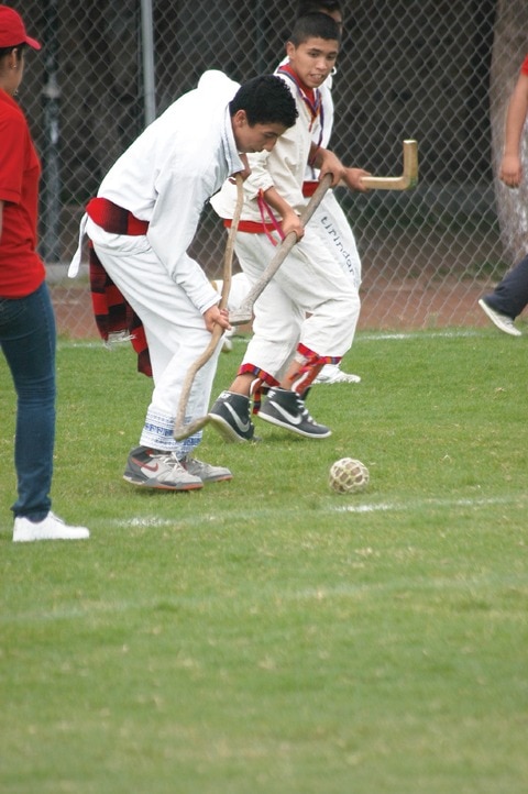Preservan tradiciones con Pelota Purépecha