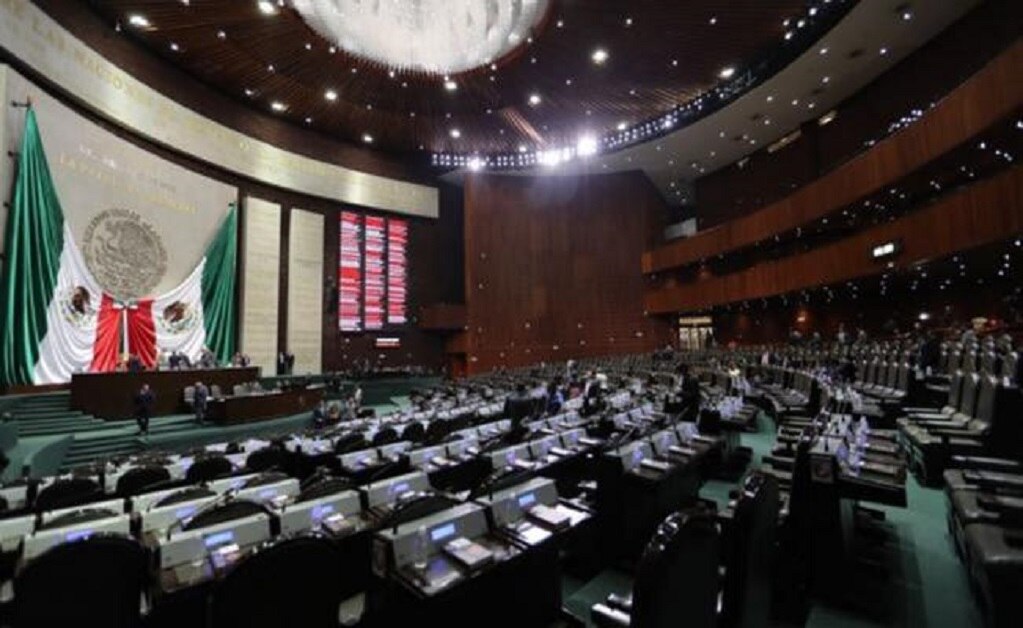 Diputados reanudan debate de Ley de Ingresos; llaman a que no se desborden los ánimos